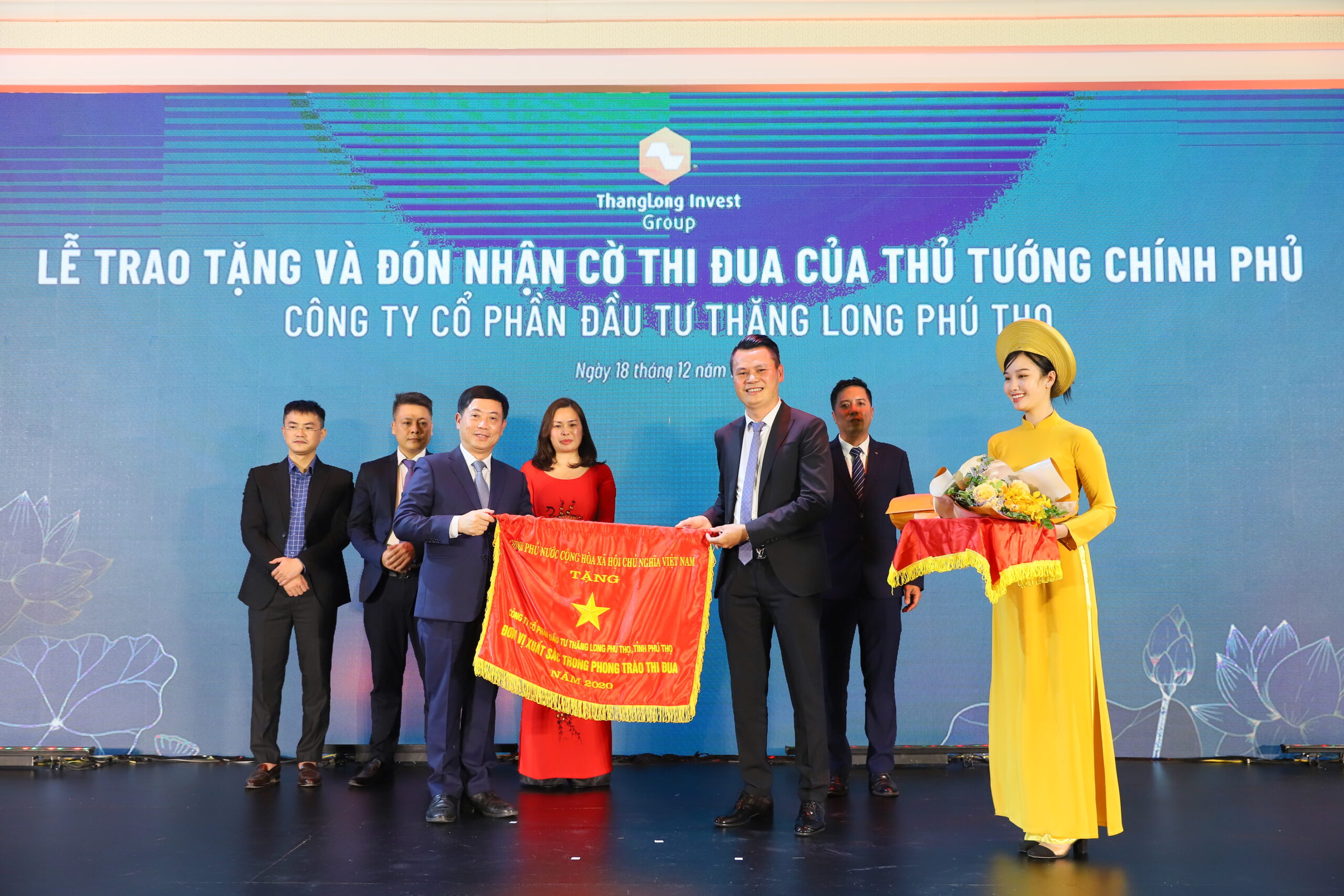 Thành tựu